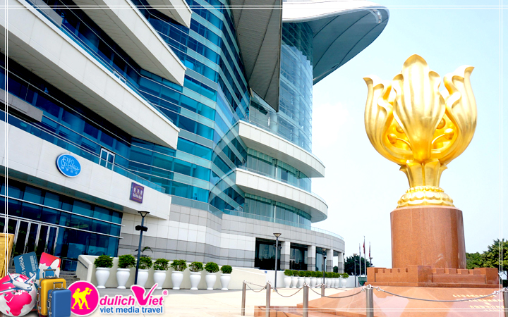 Du lịch Hồng Kông Sài Gòn Quảng Truờng Bauhinia Golden (T2/2015)
